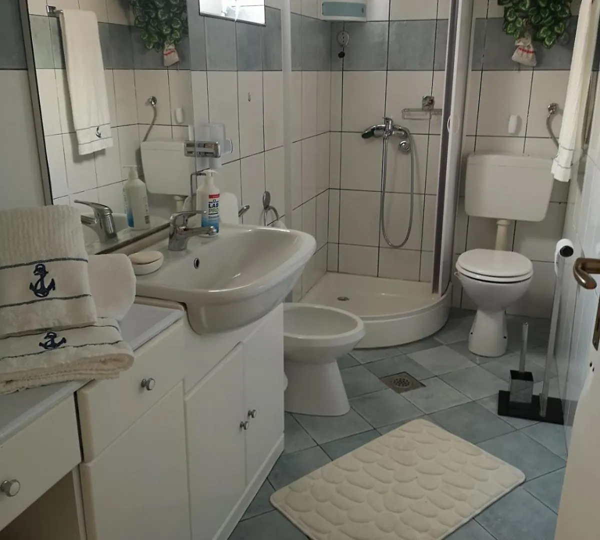 Holiday home Kuca Za Odmor Timon Villa Barbat na Rabu